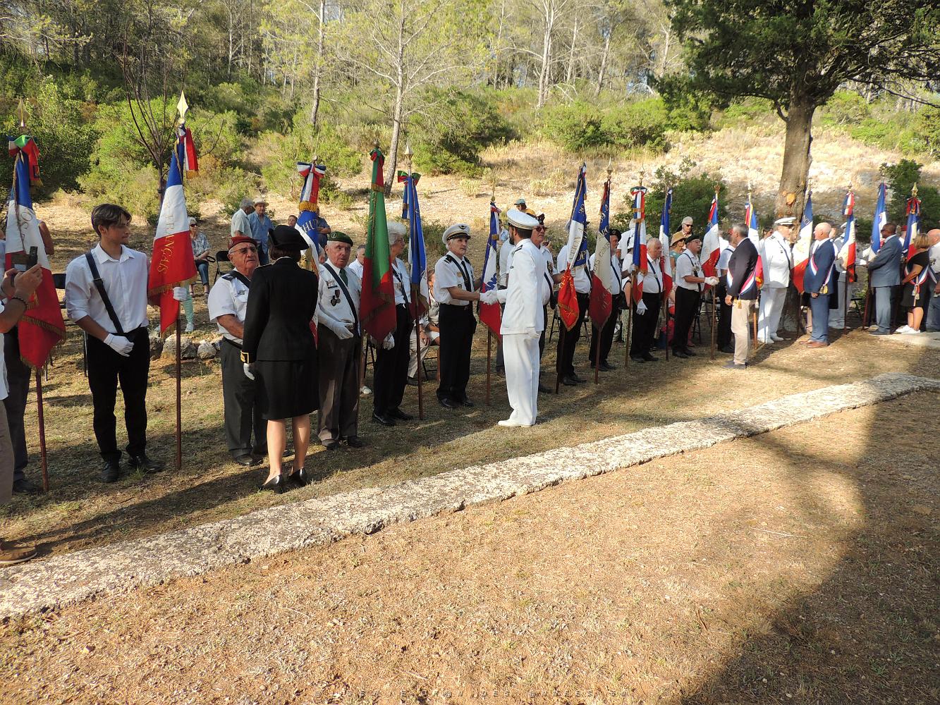 2023 07 18 SIGNES - HOMMAGE AUX 38 RESISTANTS FUSILLES EN 1944 (111).JPG -           